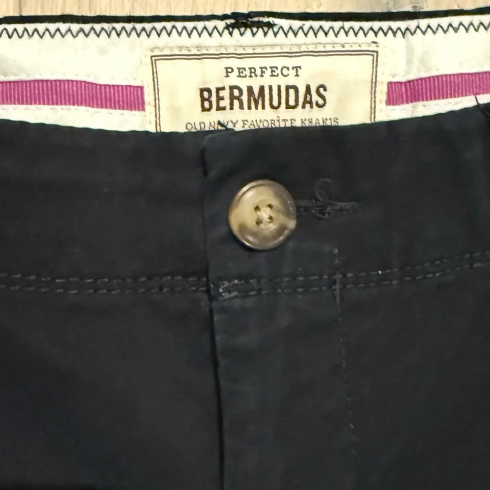 Old Navy Perfect Bermuda Shorts